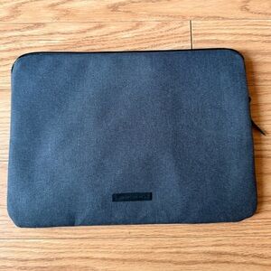 Native Union Stow Lite Sleeve For MacBook 13-inch - Slate